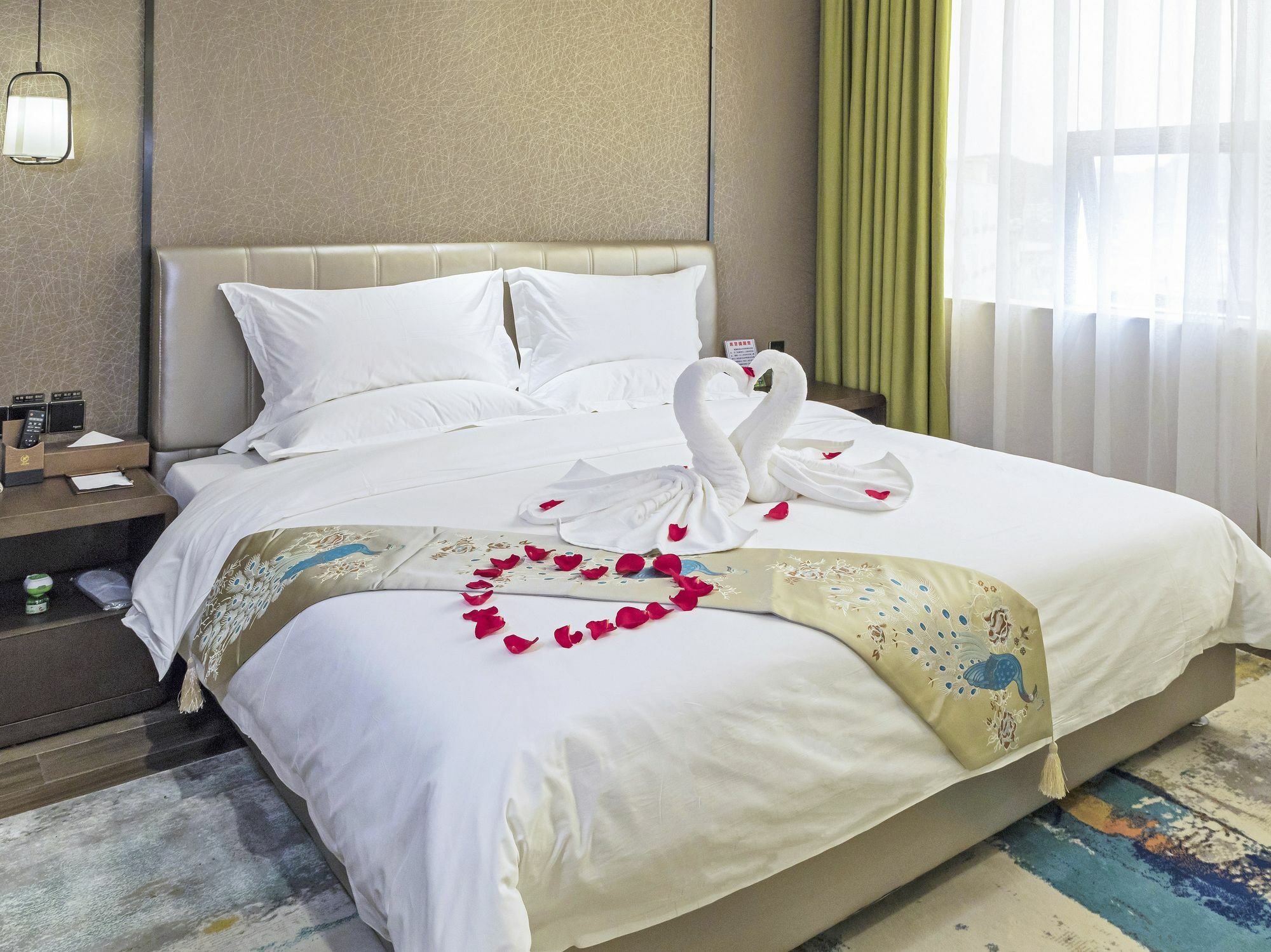 Kardon Hotel Gorgeous Гуанджоу Екстериор снимка