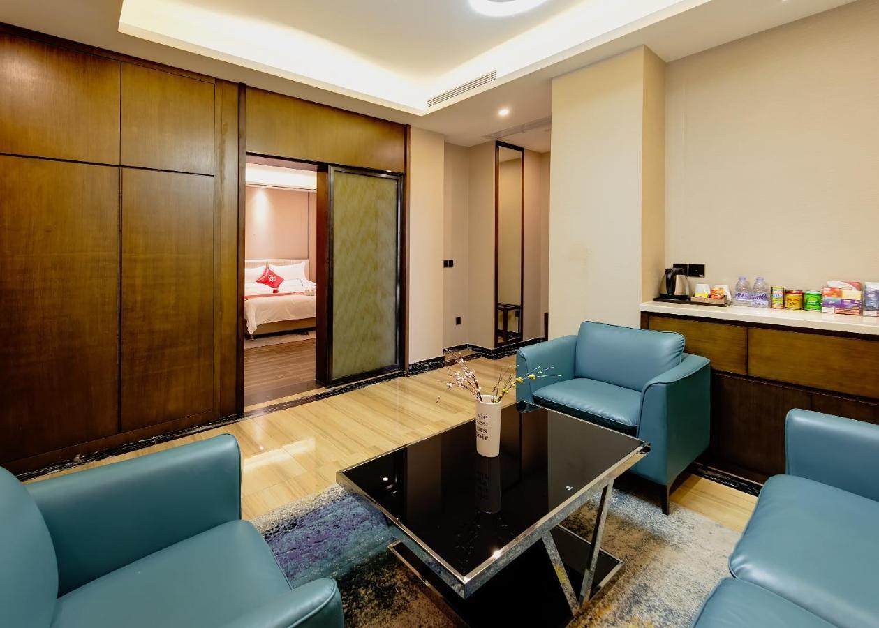 Kardon Hotel Gorgeous Гуанджоу Екстериор снимка